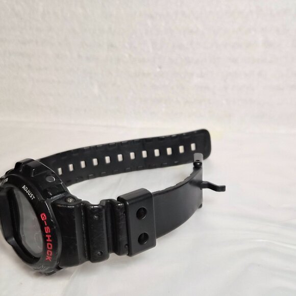 Casio G Shock Black and red - Picture 11 of 12